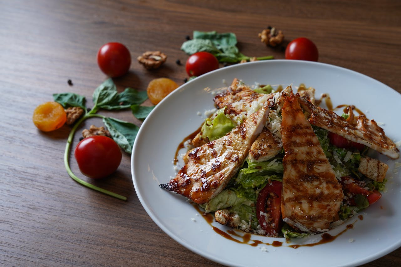 Grilled chicken salad with fresh vegetables
